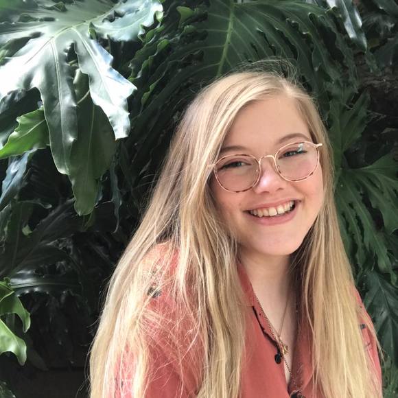 Meet your Posher, Jess - Picture 1 of 1